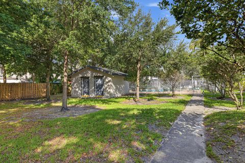 Tiny photo for 8207 Fairway Rd #8207, Sunrise, FL 33351 (MLS # B26031789)