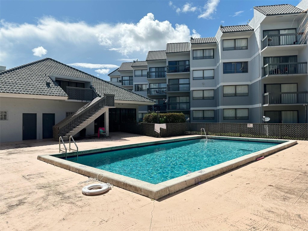 Presidential Gofview - Residential