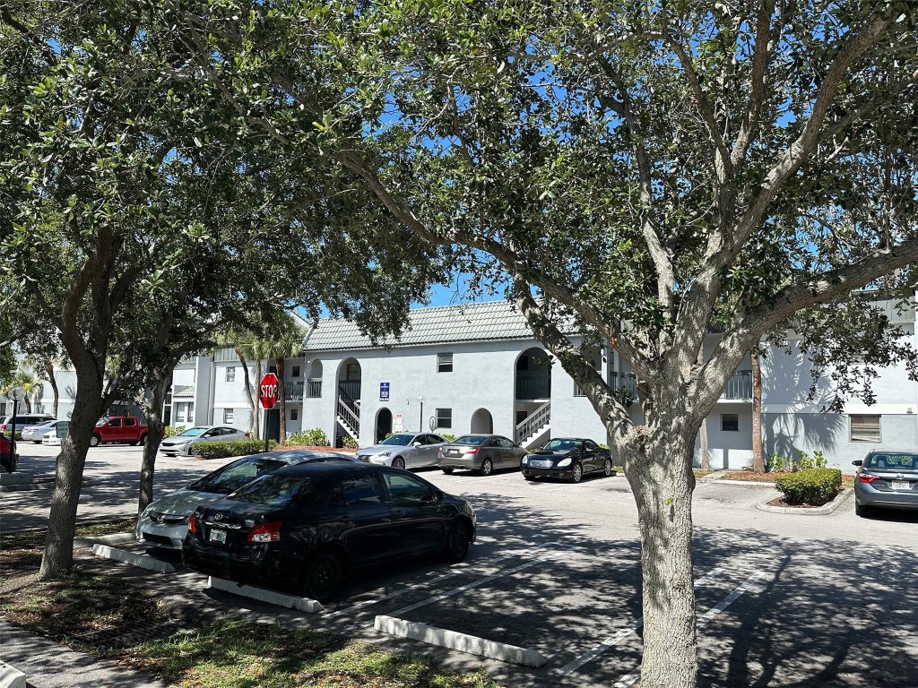 Presidential Gofview - Residential