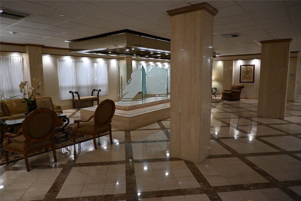 The Hampton Beach Club Co - Residential Lease