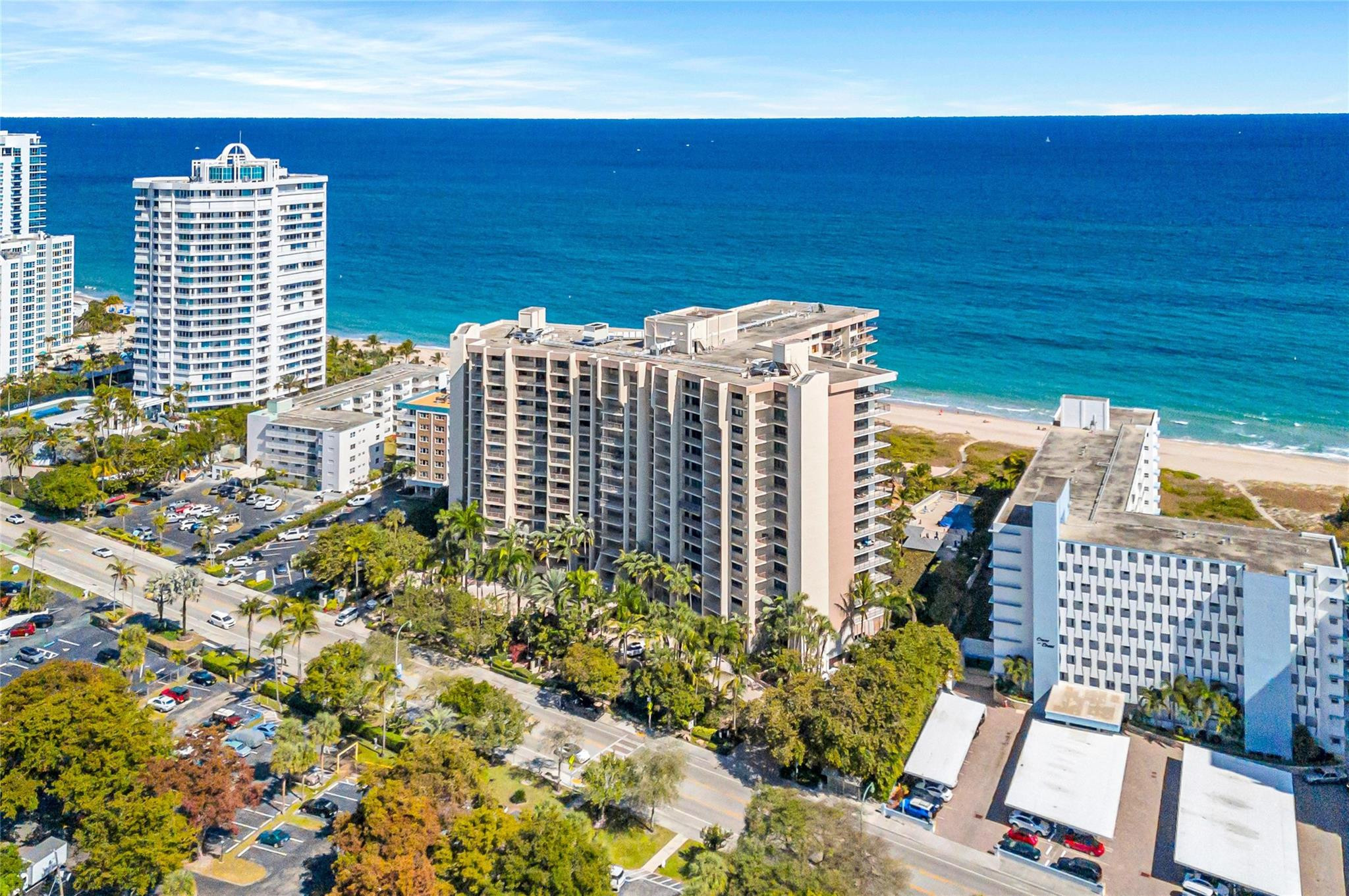 The Hampton Beach Club Co - Residential Lease