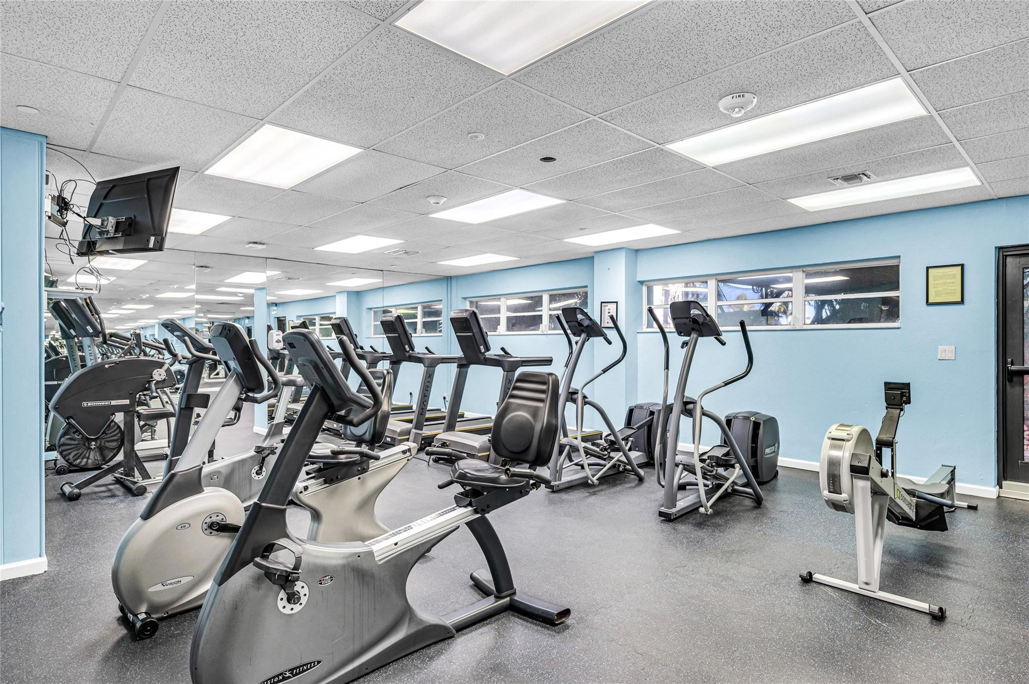 The Hampton Beach Club Co - Residential Lease