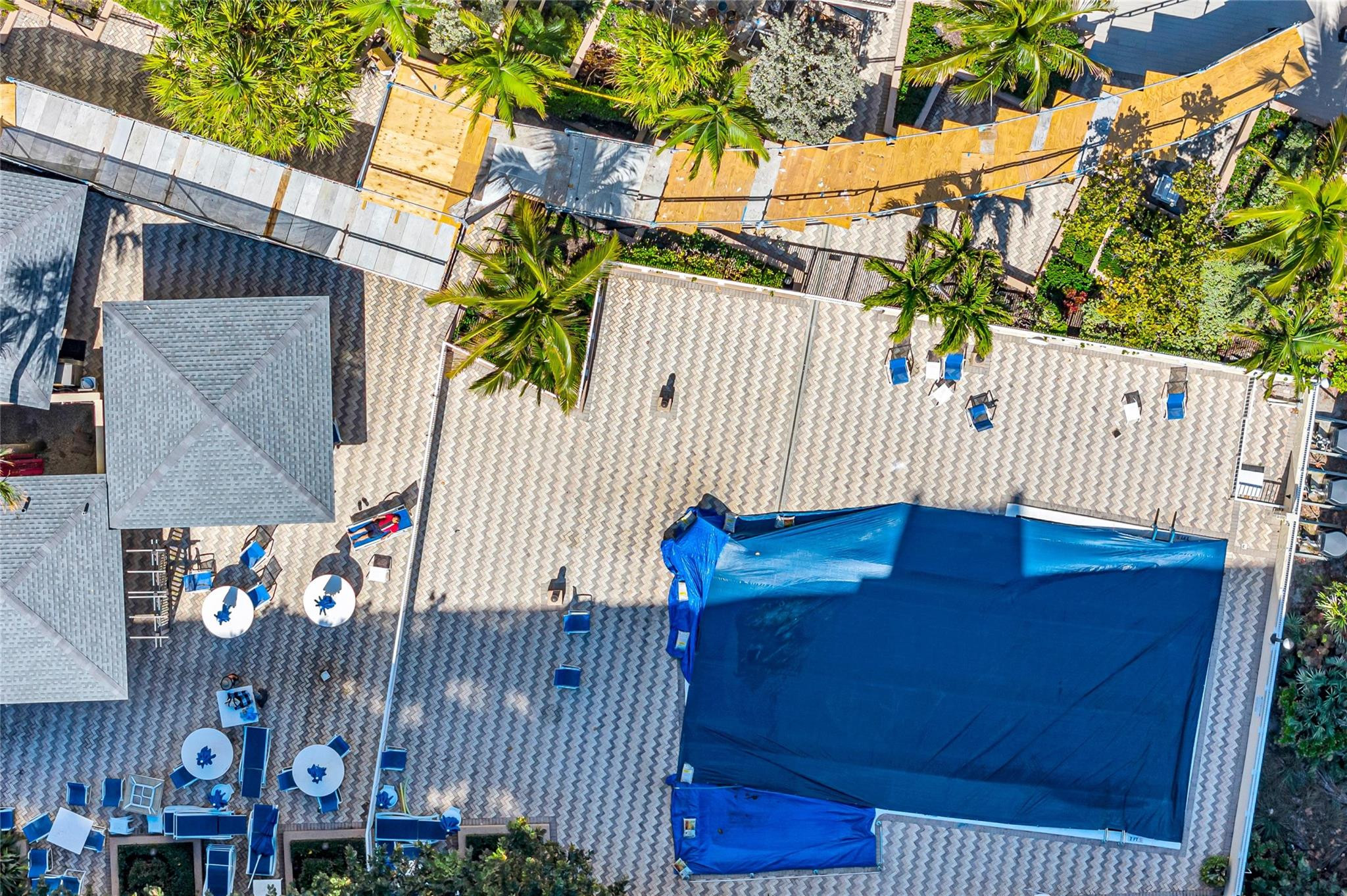 The Hampton Beach Club Co - Residential Lease