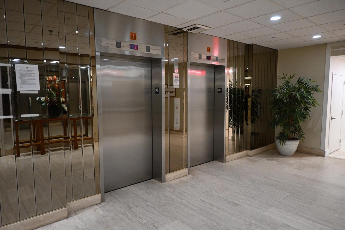 The Hampton Beach Club Co - Residential Lease