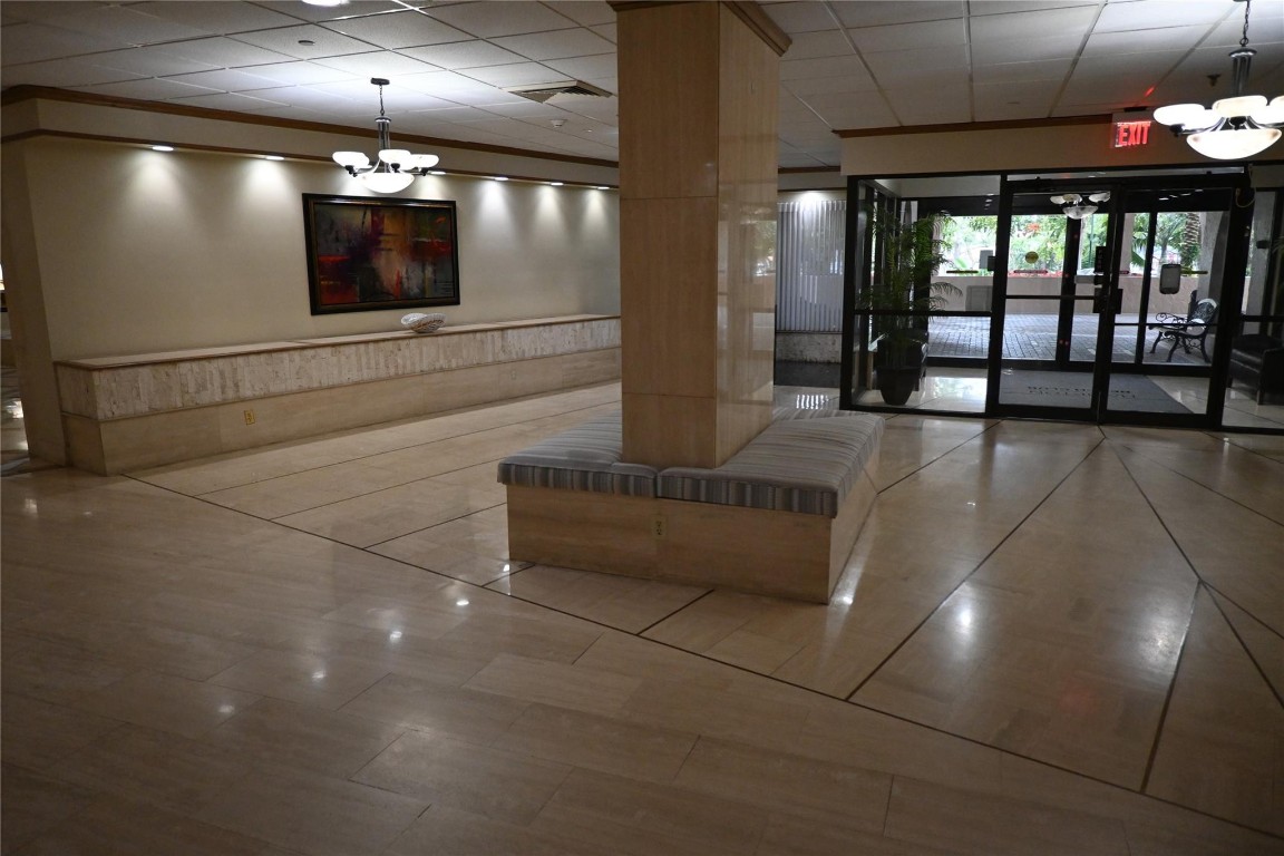 The Hampton Beach Club Co - Residential Lease