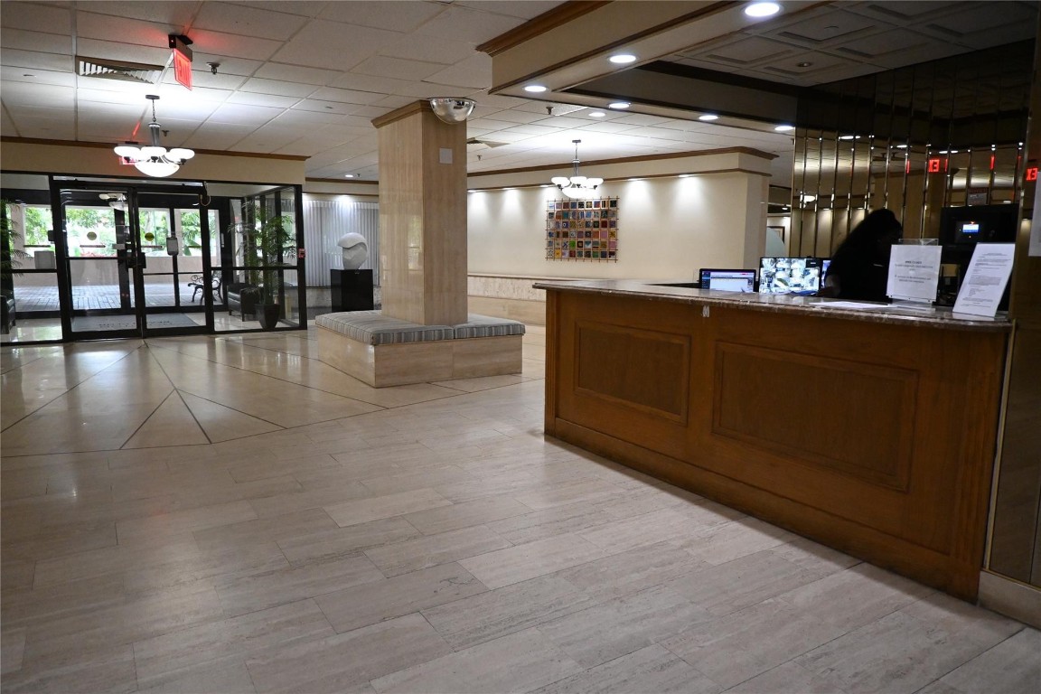 The Hampton Beach Club Co - Residential Lease