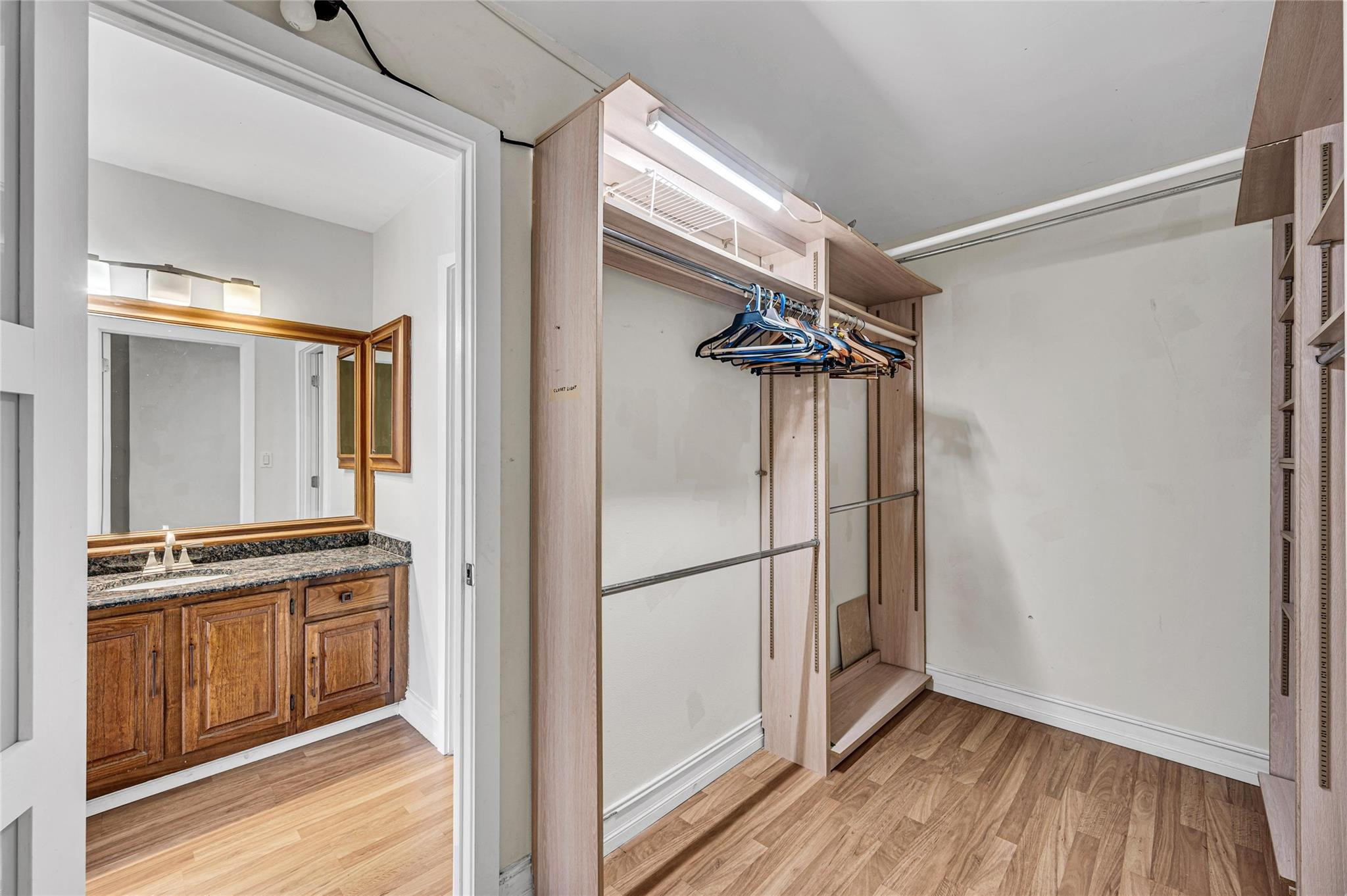 The Hampton Beach Club Co - Residential Lease