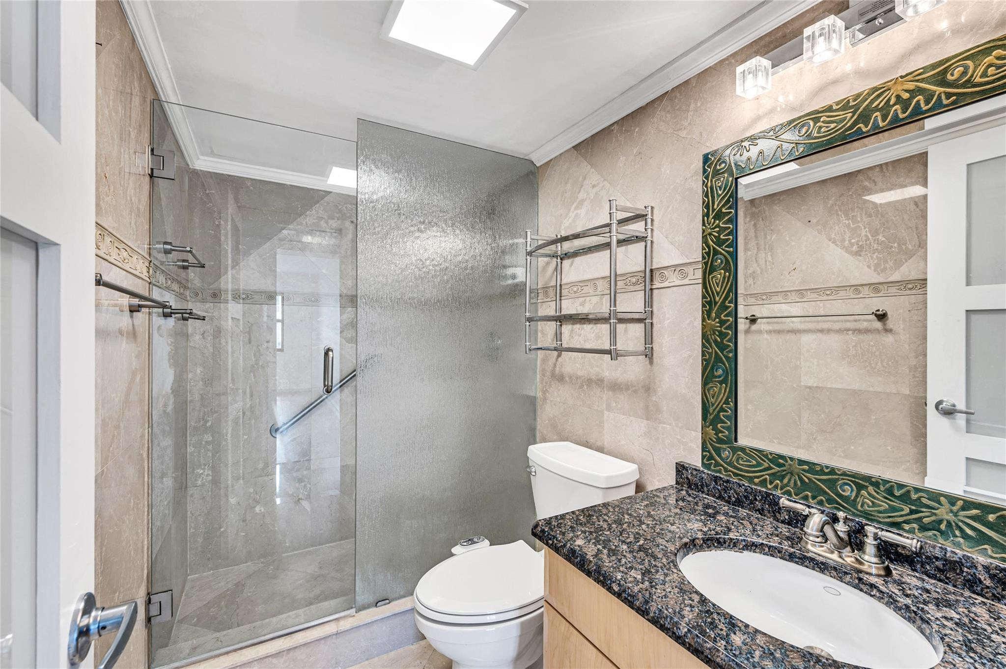 The Hampton Beach Club Co - Residential Lease