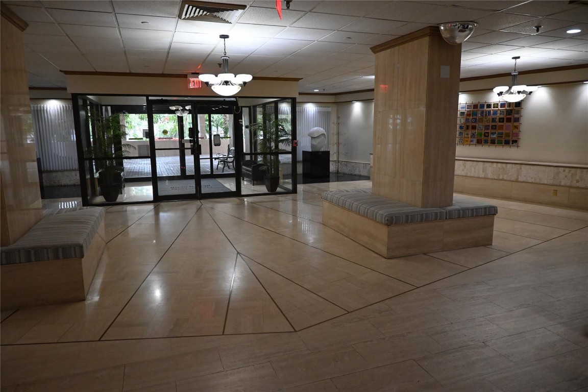 The Hampton Beach Club Co - Residential Lease