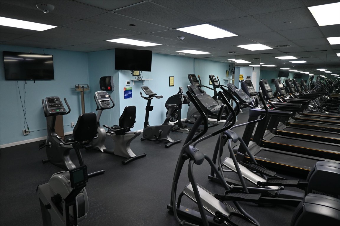 The Hampton Beach Club Co - Residential Lease