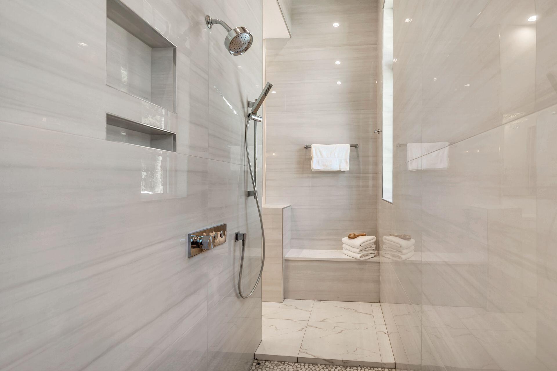 MONCEAUX - Residential