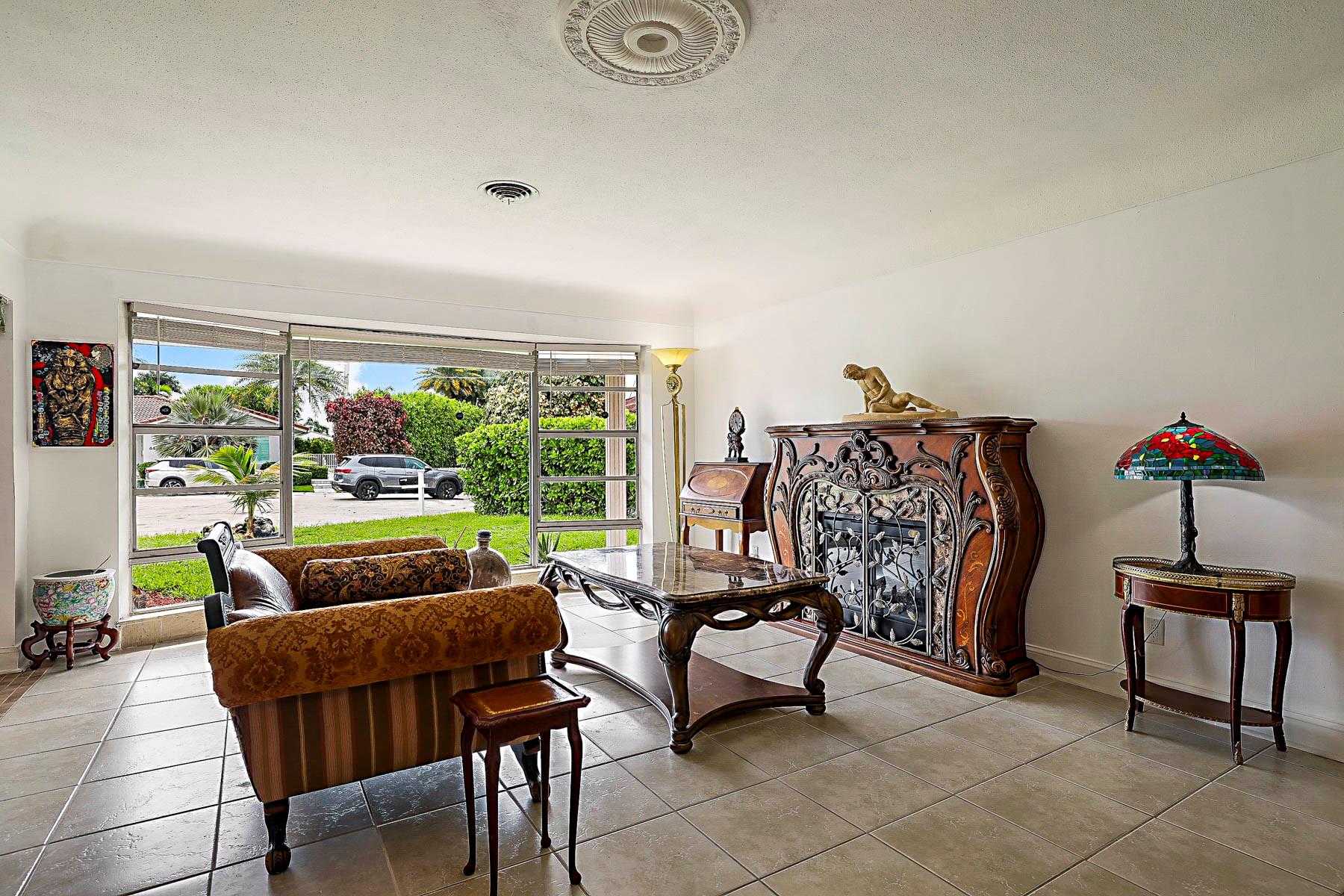 Venetian Isles 3rd Sec 47 - Residential