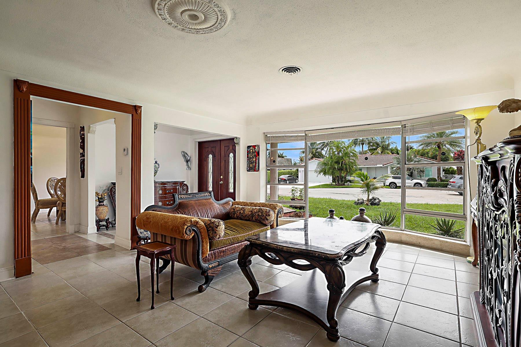 Venetian Isles 3rd Sec 47 - Residential
