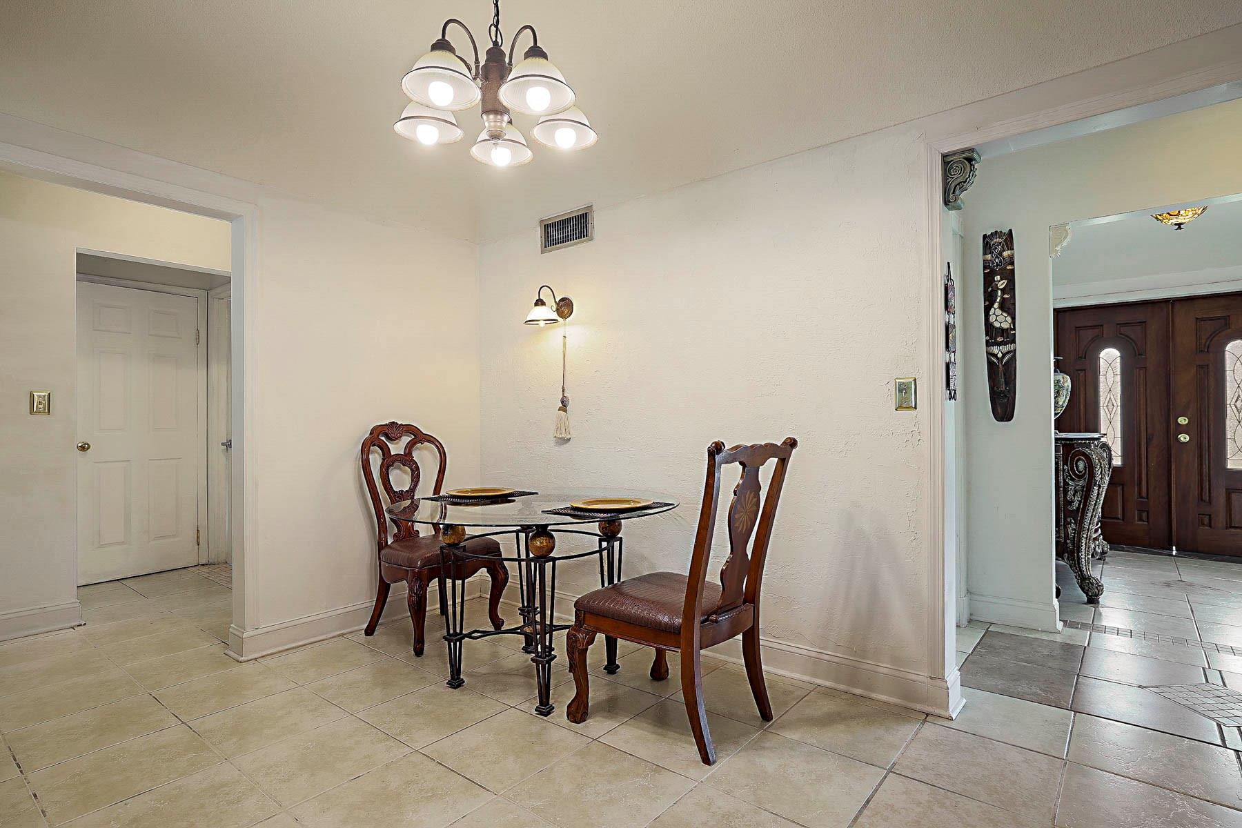 Venetian Isles 3rd Sec 47 - Residential