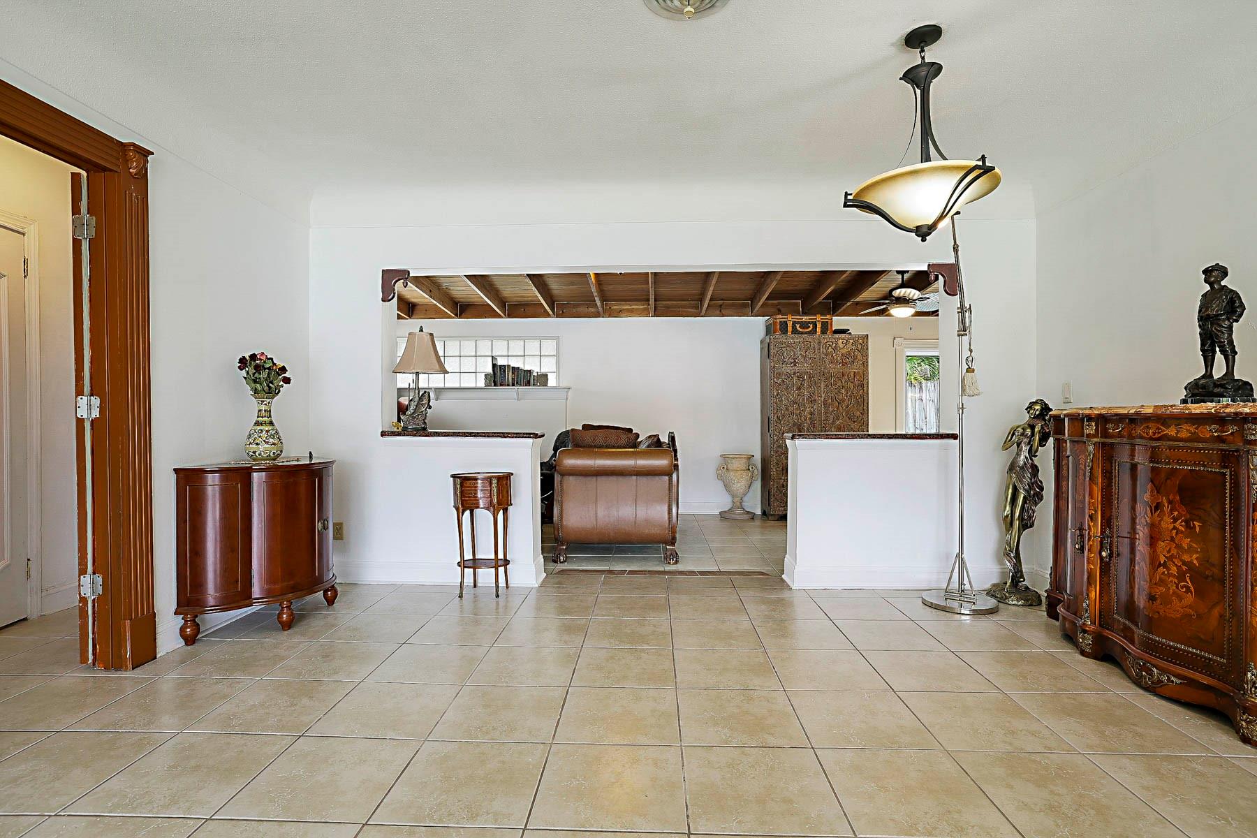 Venetian Isles 3rd Sec 47 - Residential