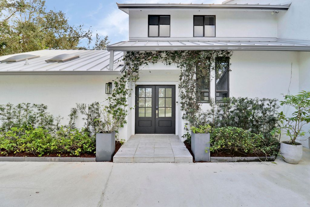 Photo of 3682 SW Bimini Circle N, Palm City, FL 34990 (MLS # R11052020)