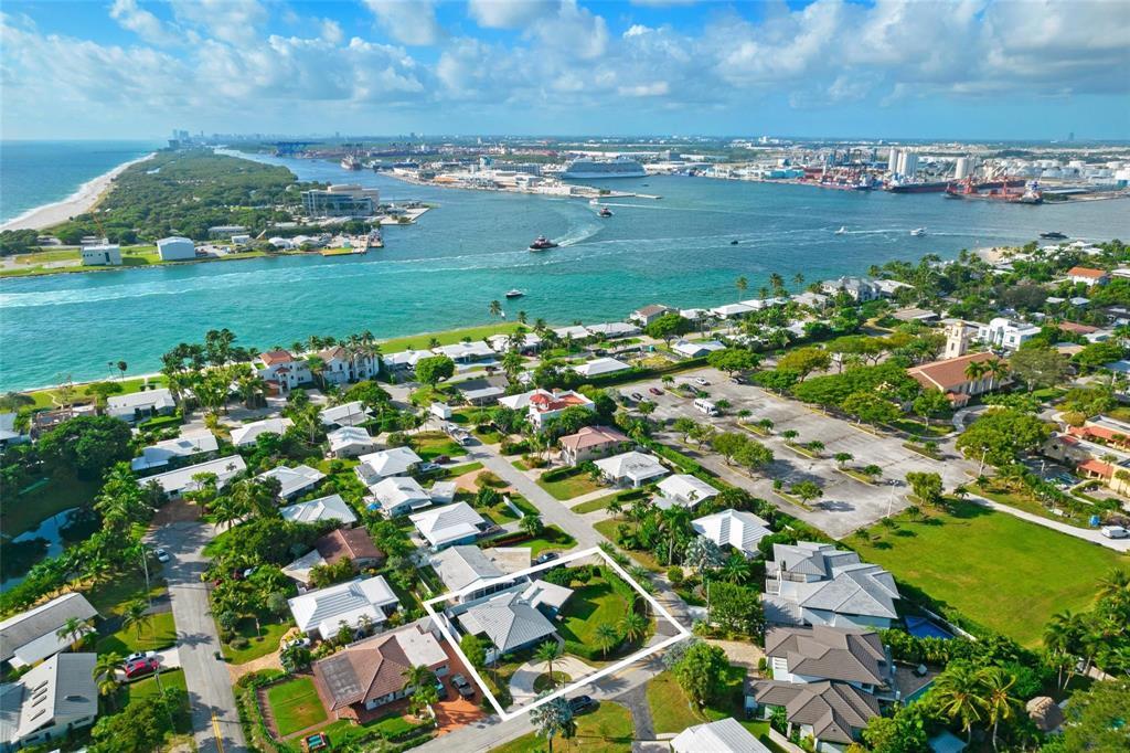 BREAKWATER - Residential Lease