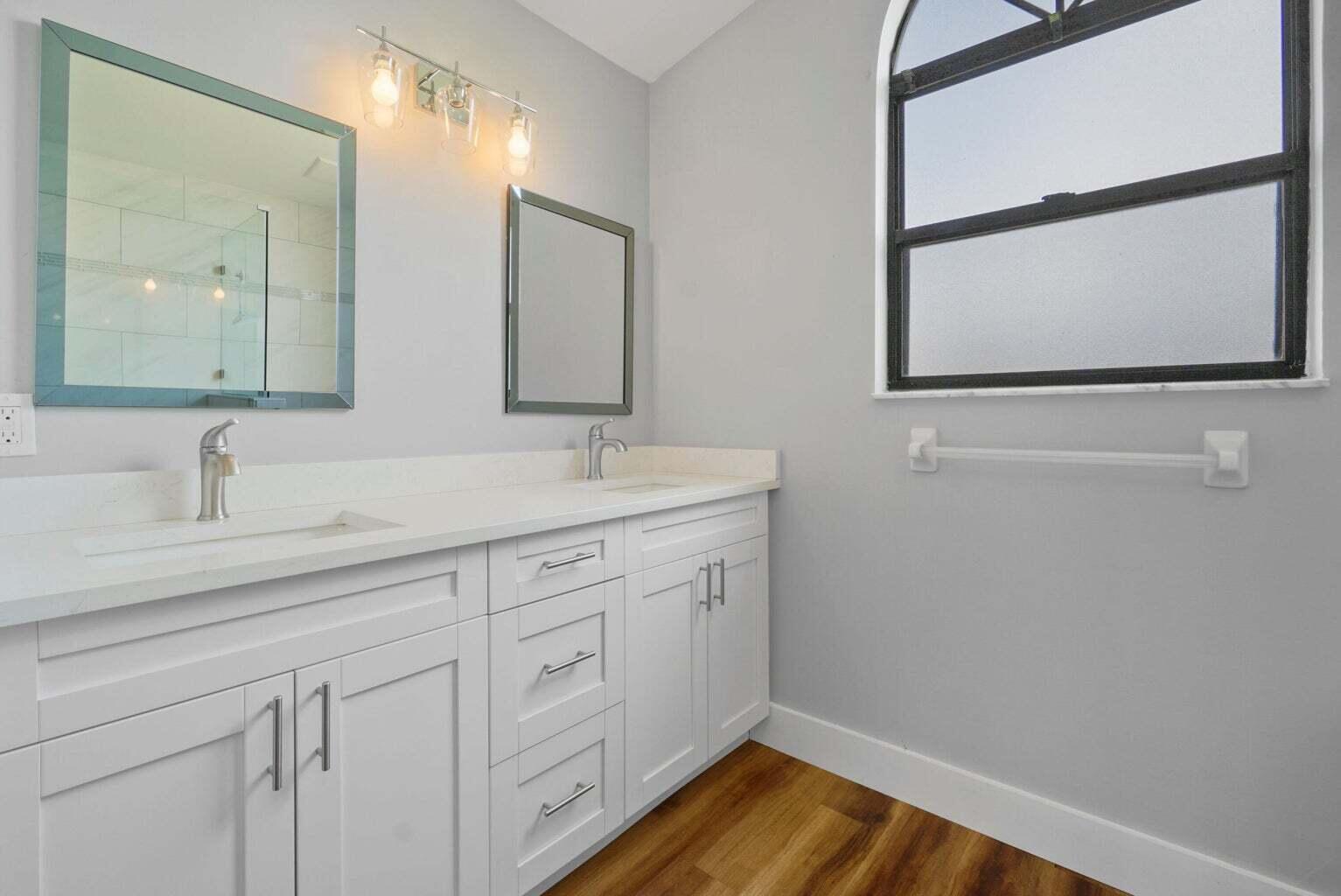 NORTH PALM BEACH HEIGHTS - Residential Lease