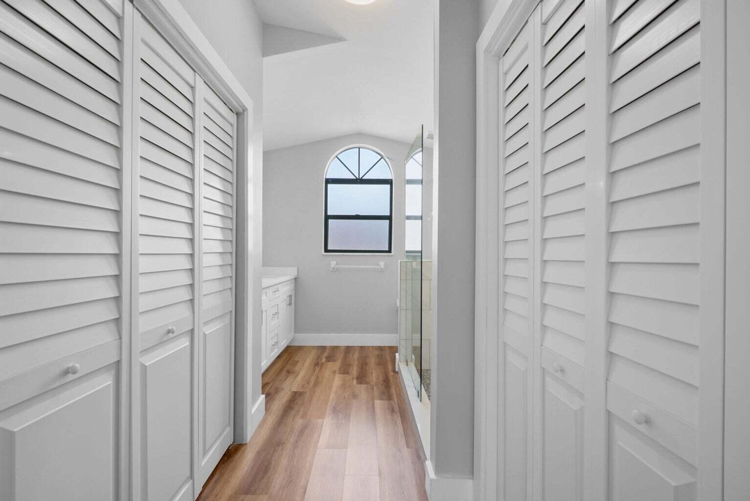 NORTH PALM BEACH HEIGHTS - Residential Lease