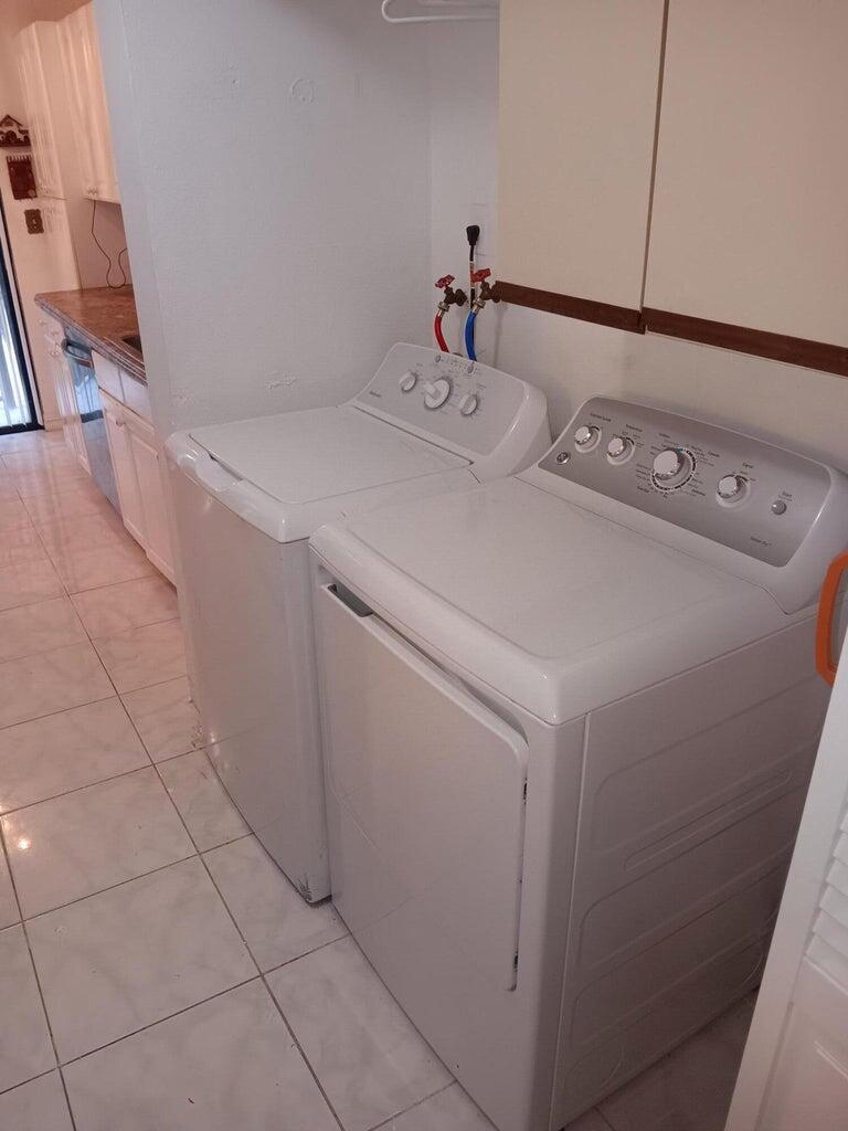 BLUE LAKE APTS CONDO - Residential