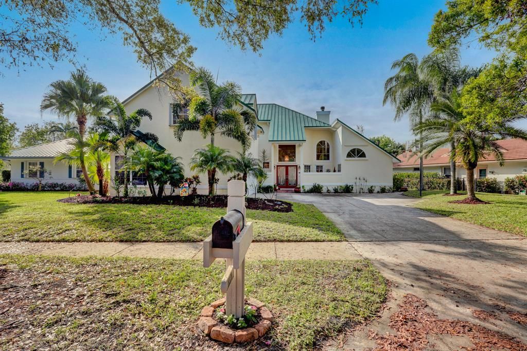 Photo of 6370 Longleaf Pine Drive, Jupiter, FL 33458 (MLS # R10772967)