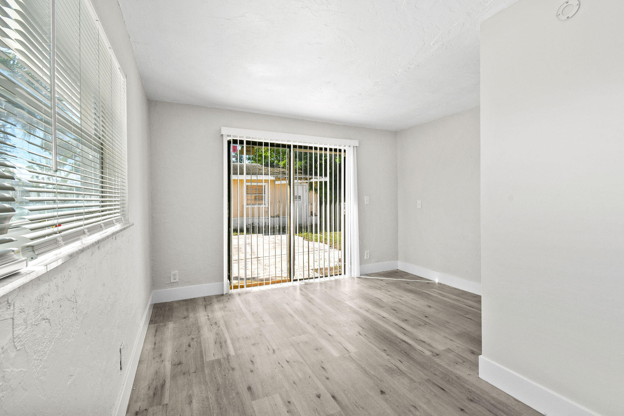 MONROE HEIGHTS - Residential