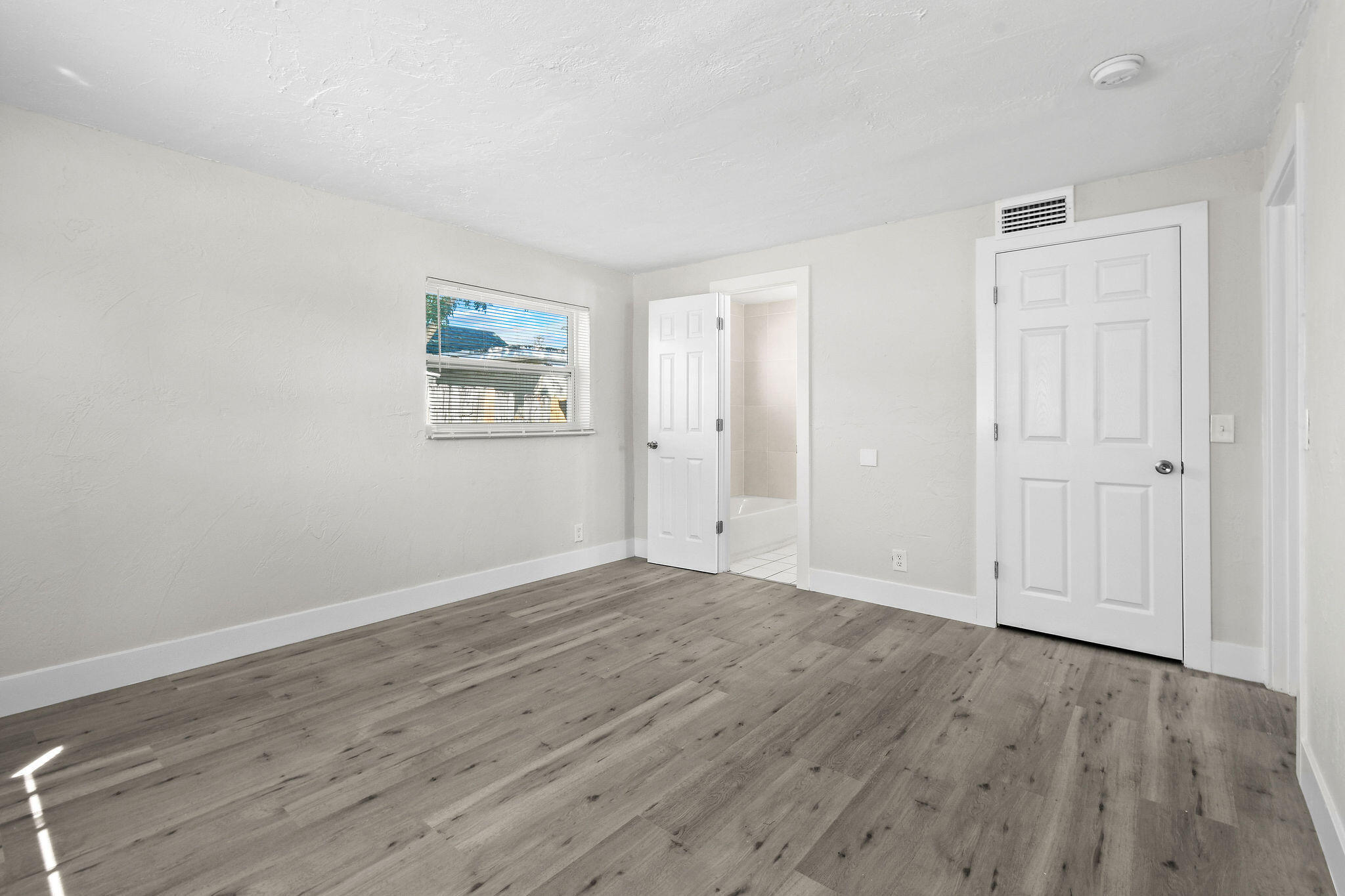 MONROE HEIGHTS - Residential