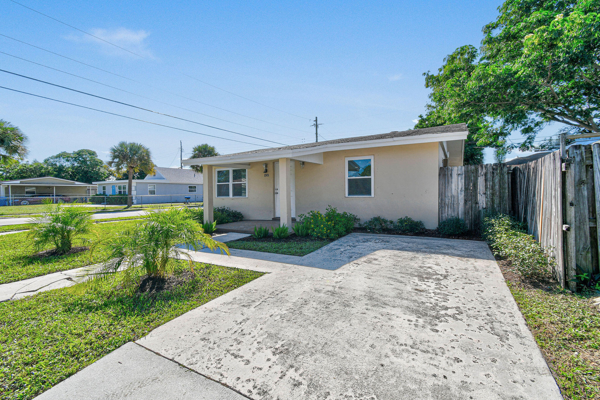 MONROE HEIGHTS - Residential