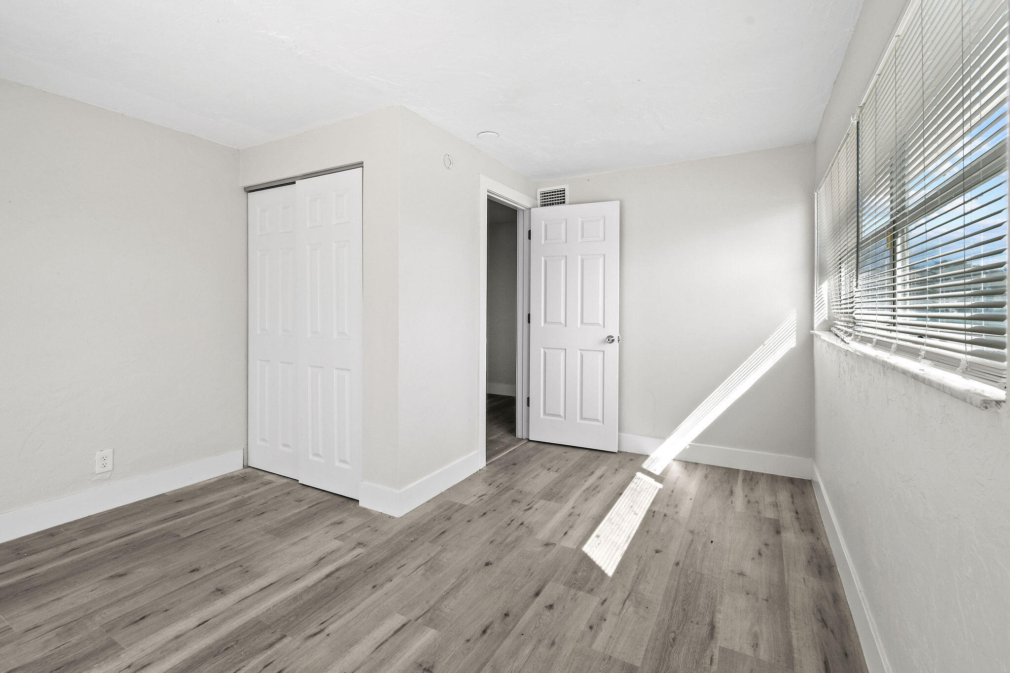 MONROE HEIGHTS - Residential