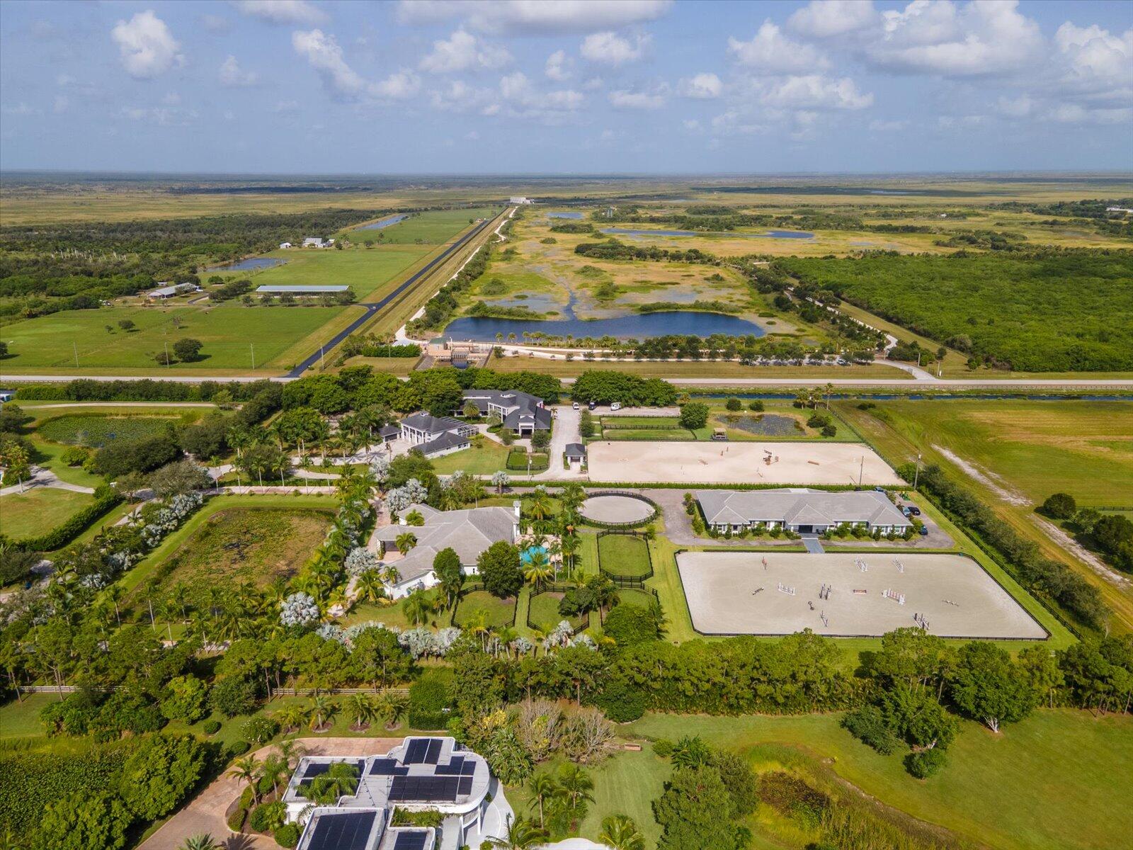 PALM BEACH POINT - Residential