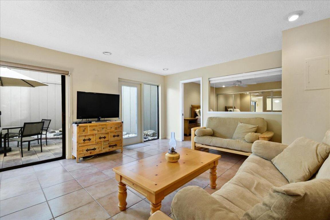 SEA LOFTERS CONDO - Residential