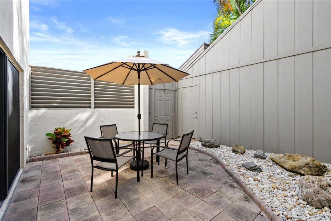 SEA LOFTERS CONDO - Residential
