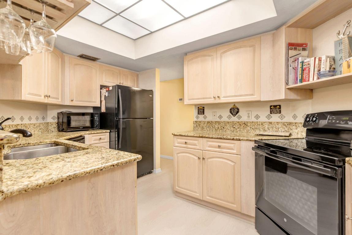 SEA OATS OF JUNO BEACH CONDO - Residential Lease