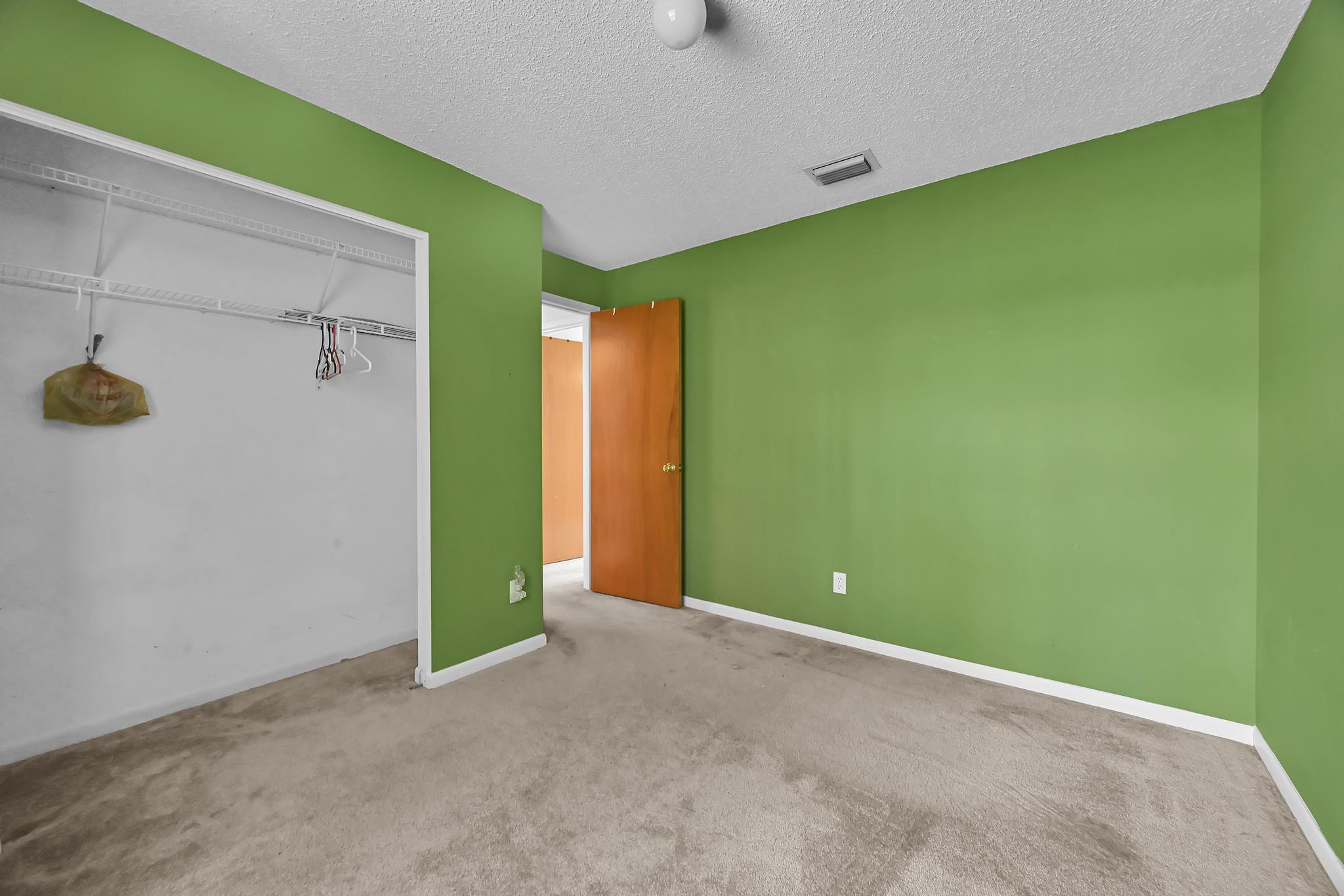 PORT ST LUCIE SECTION 33 - Residential