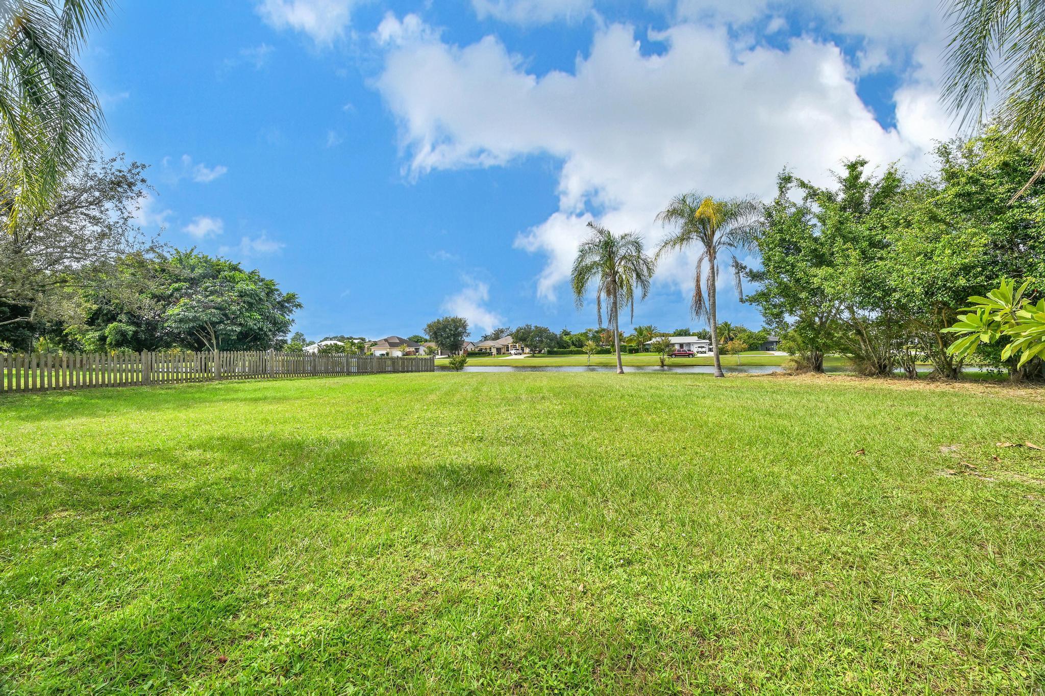 PORT ST LUCIE SECTION 33 - Residential