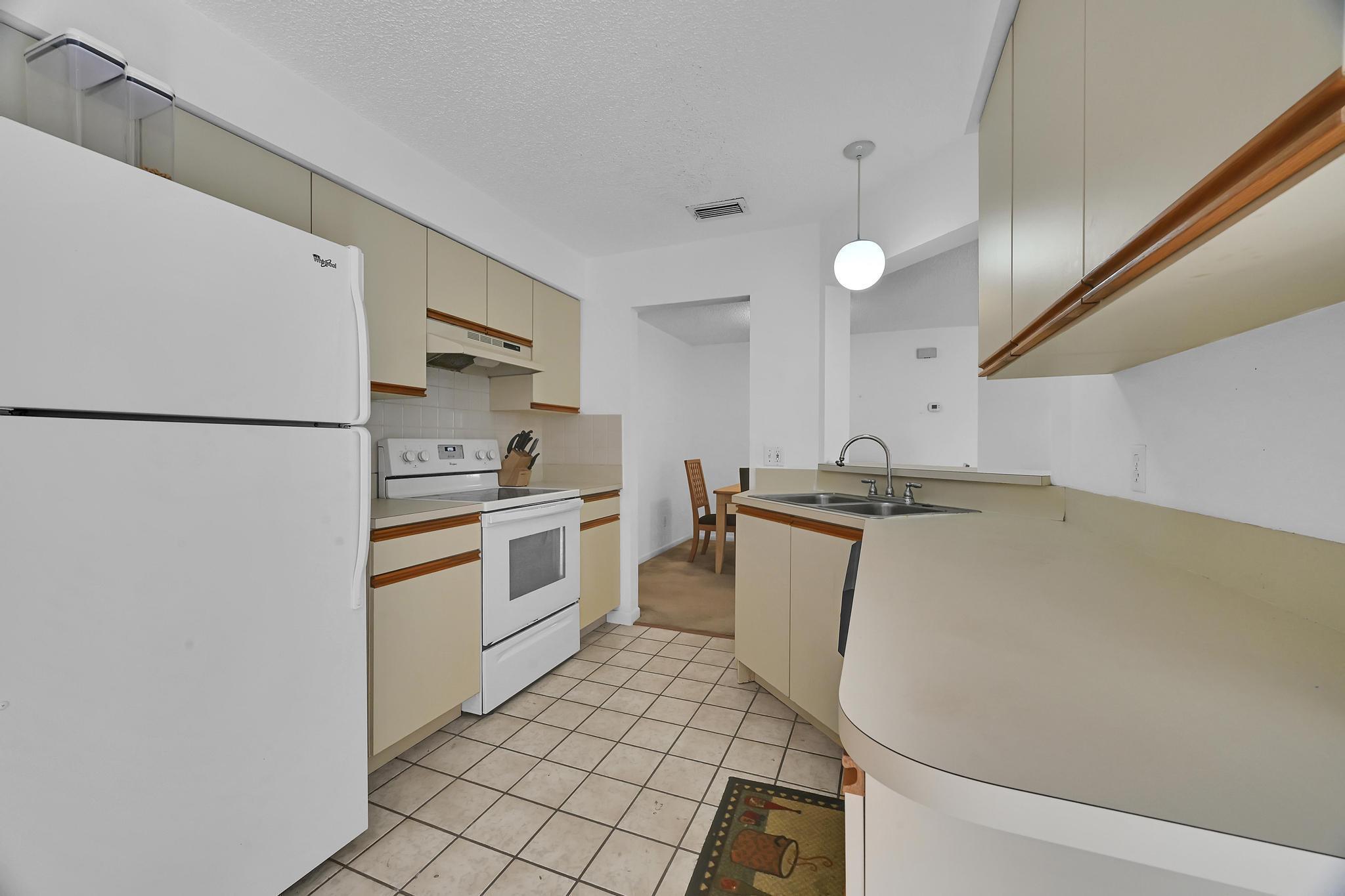 PORT ST LUCIE SECTION 33 - Residential