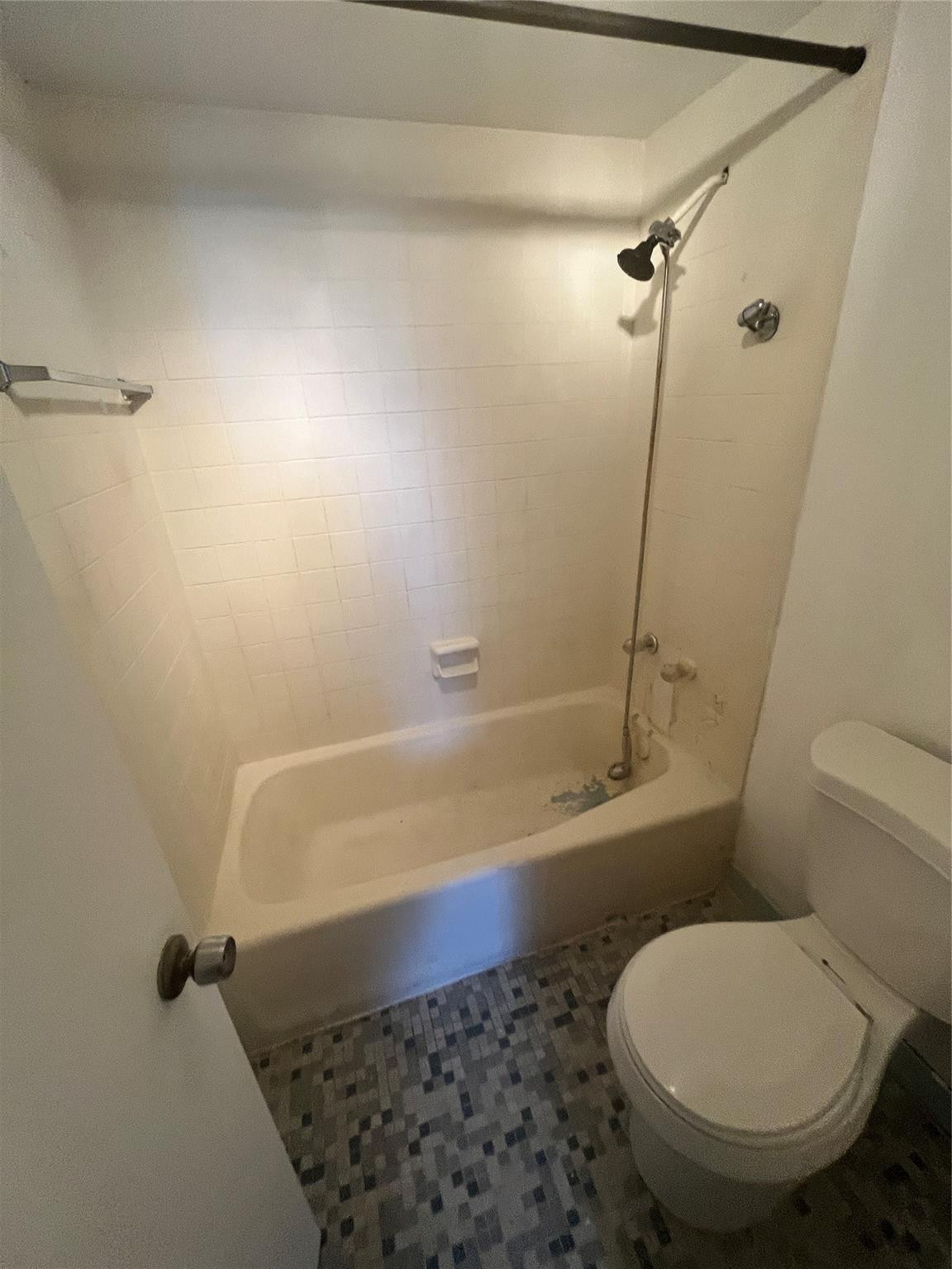 STRATFORD HOUSE CONDO - Residential