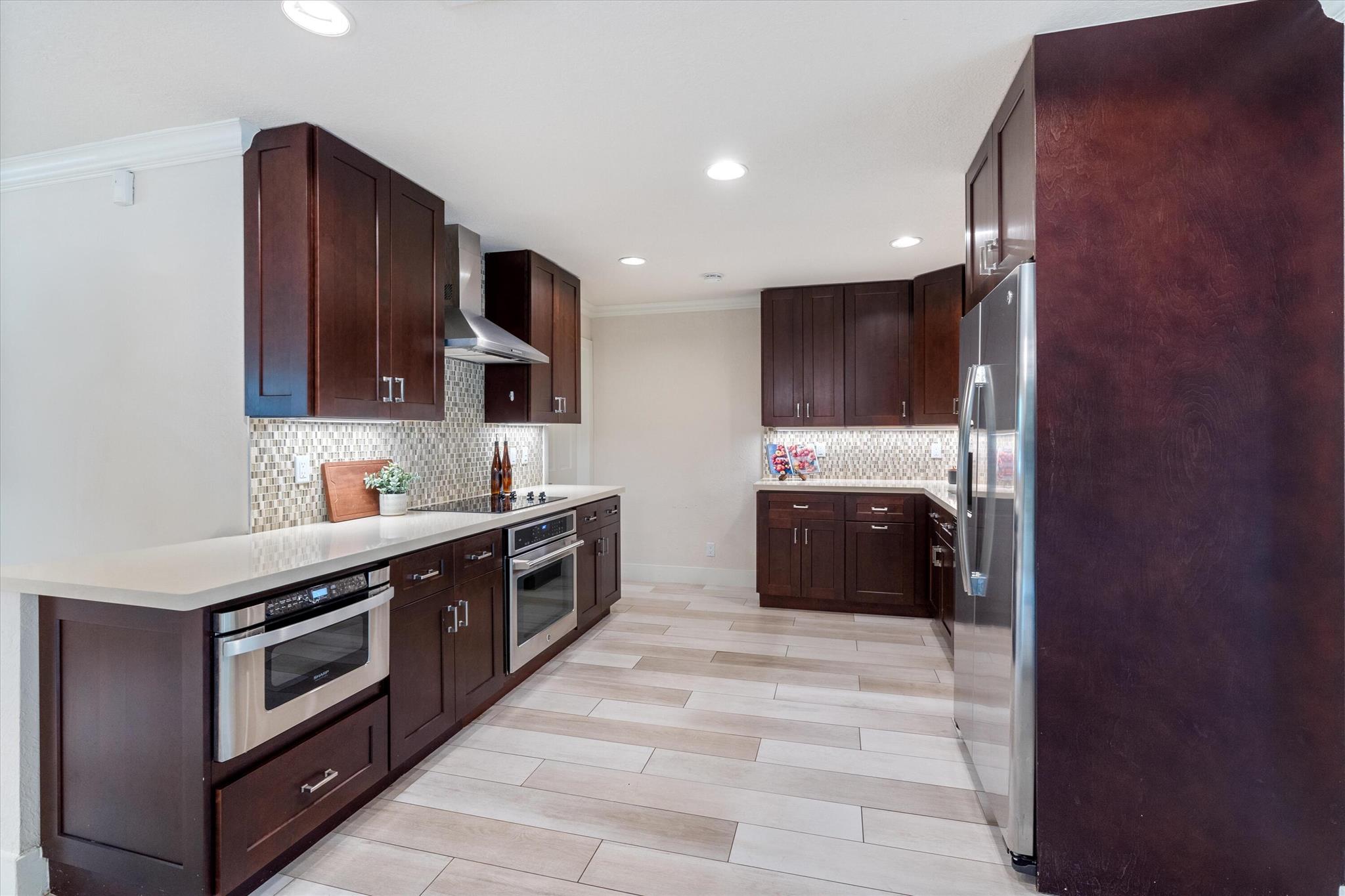 HIGH ACRES 1ST ADD - Residential Lease