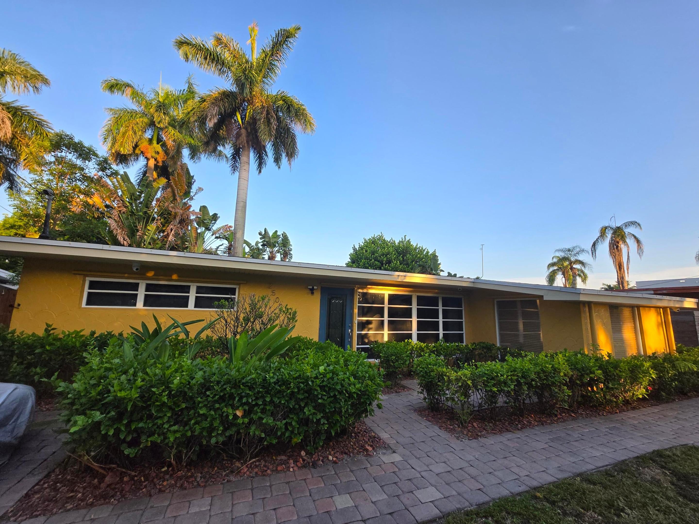 2503 Andros Lane, Fort Lauderdale FL 33312