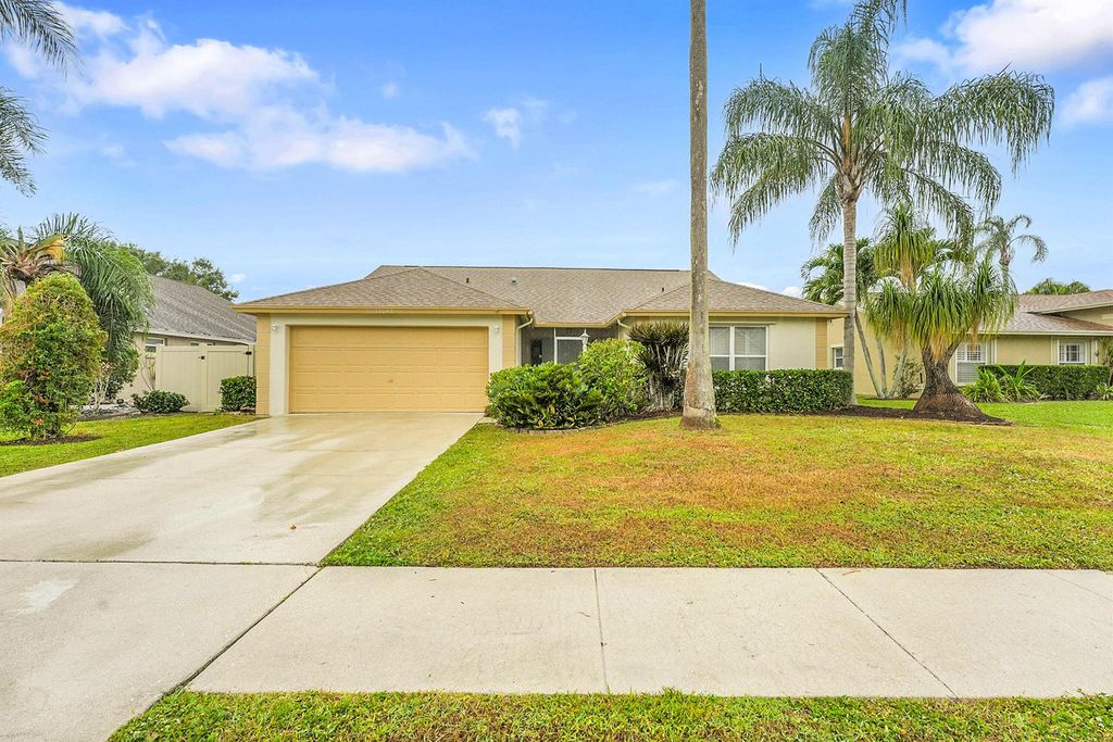 Photo of 13048 Meadowbreeze Drive, Wellington, FL 33414 (MLS # R11146459)