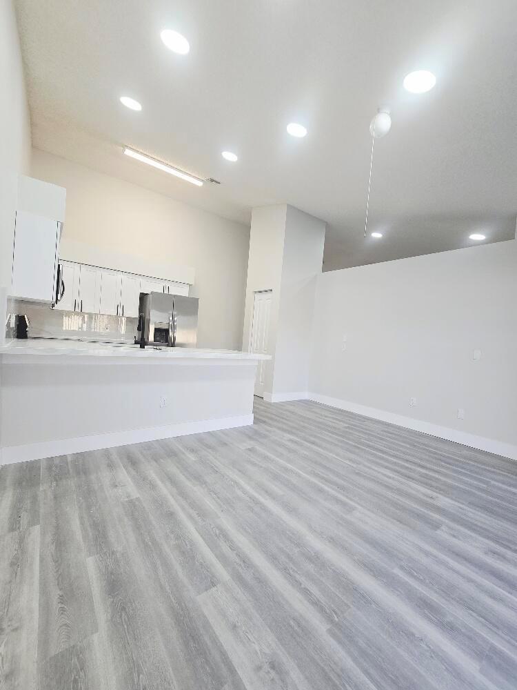 MEADOWLAND COVE 2 OF WELL - Residential