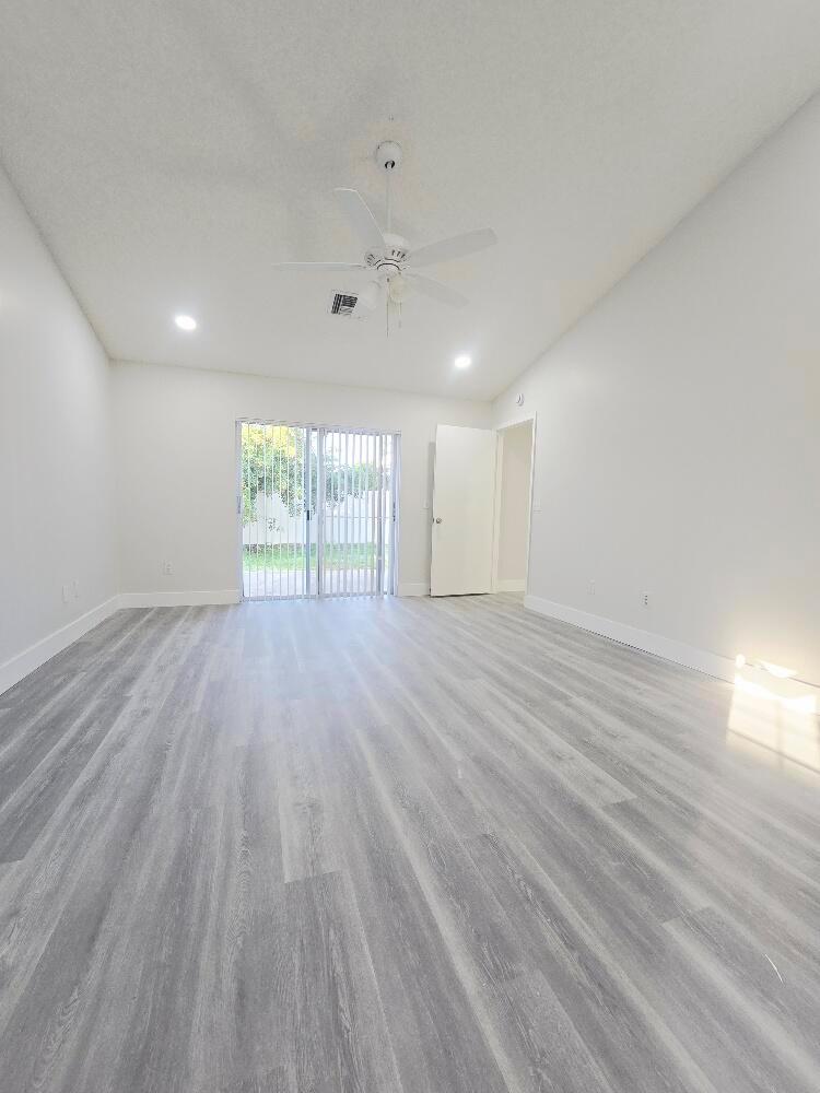 MEADOWLAND COVE 2 OF WELL - Residential