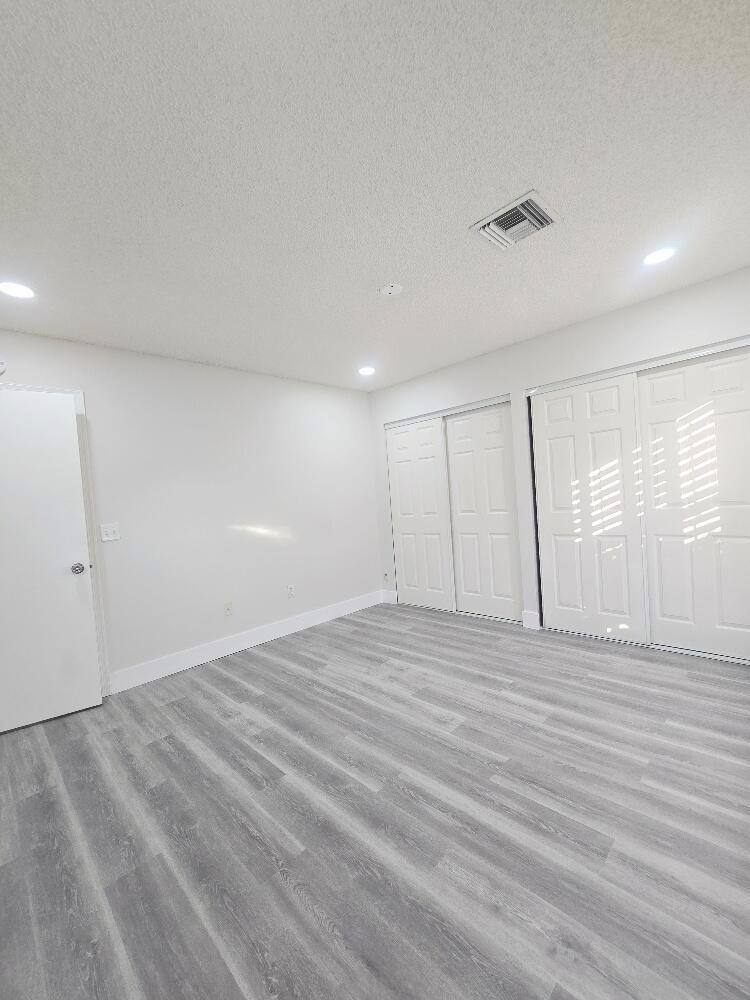 MEADOWLAND COVE 2 OF WELL - Residential