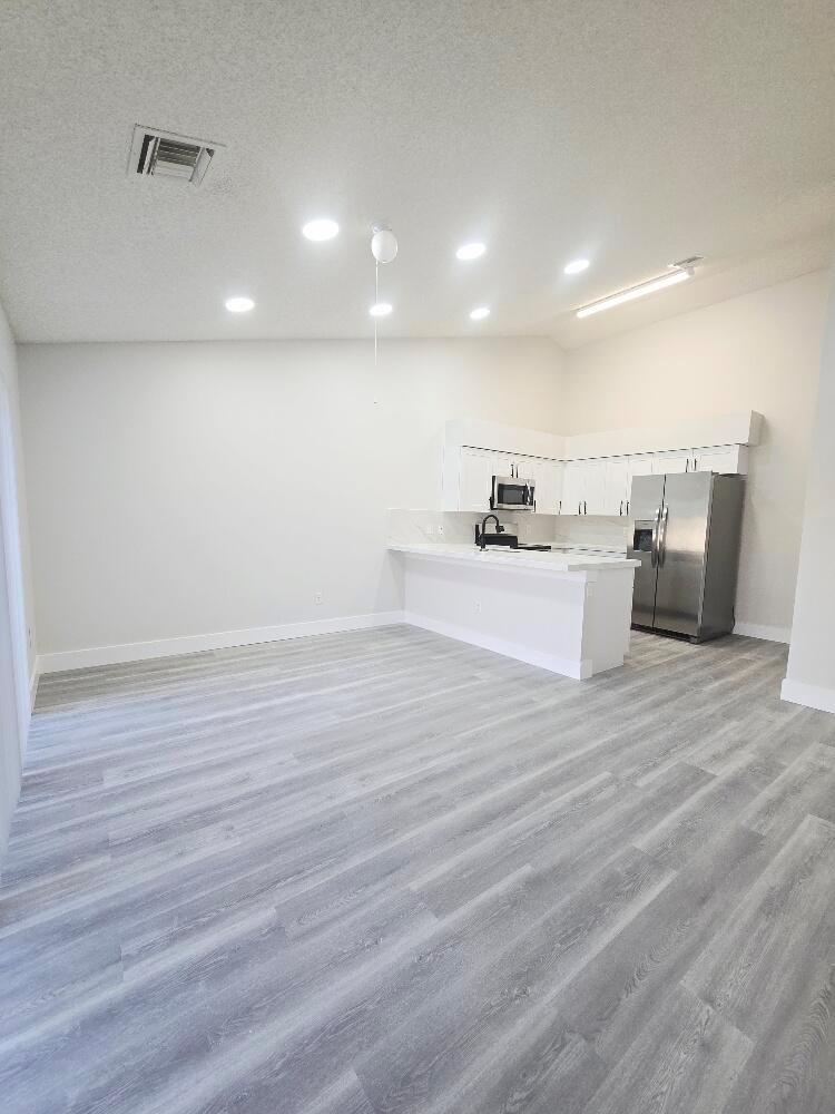 View photos, virtual tours, details... 13048 Meadowbreeze Drive