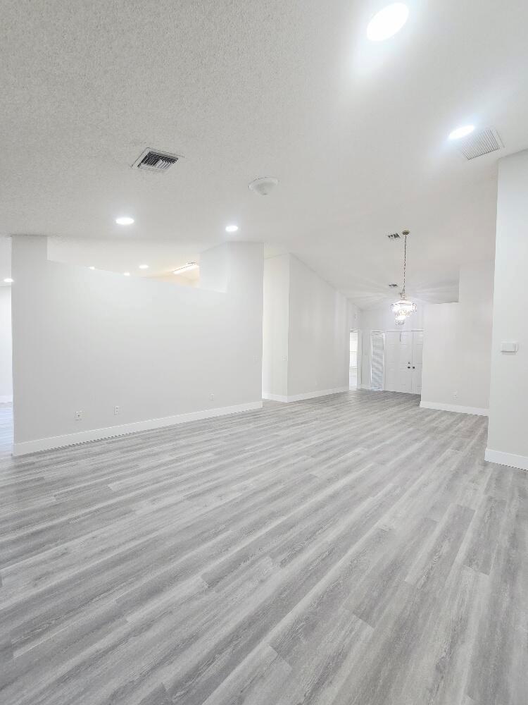 MEADOWLAND COVE 2 OF WELL - Residential