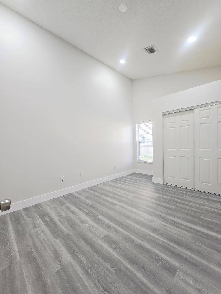 MEADOWLAND COVE 2 OF WELL - Residential