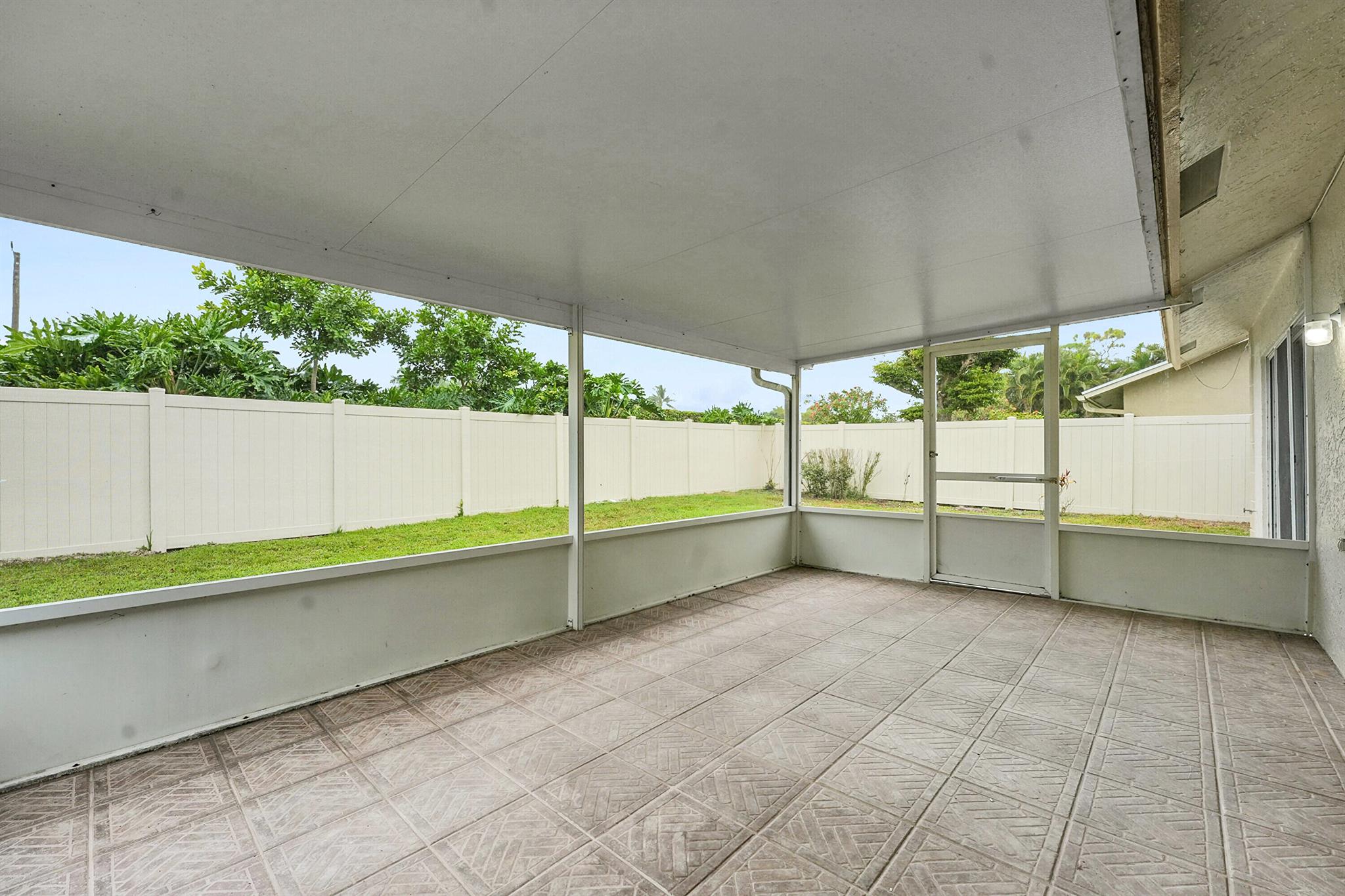 MEADOWLAND COVE 2 OF WELL - Residential