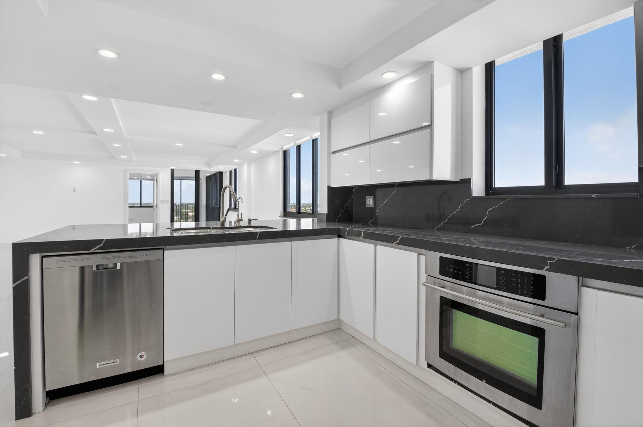 CORONADO AT HIGHLAND BEAC - Residential