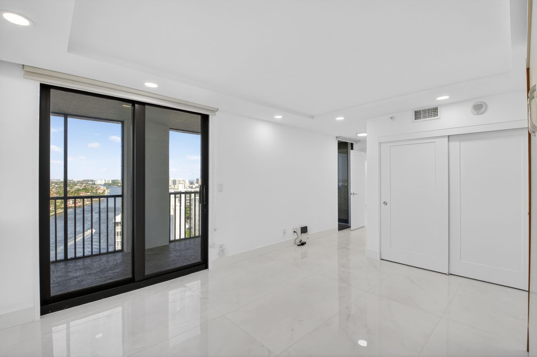 CORONADO AT HIGHLAND BEAC - Residential