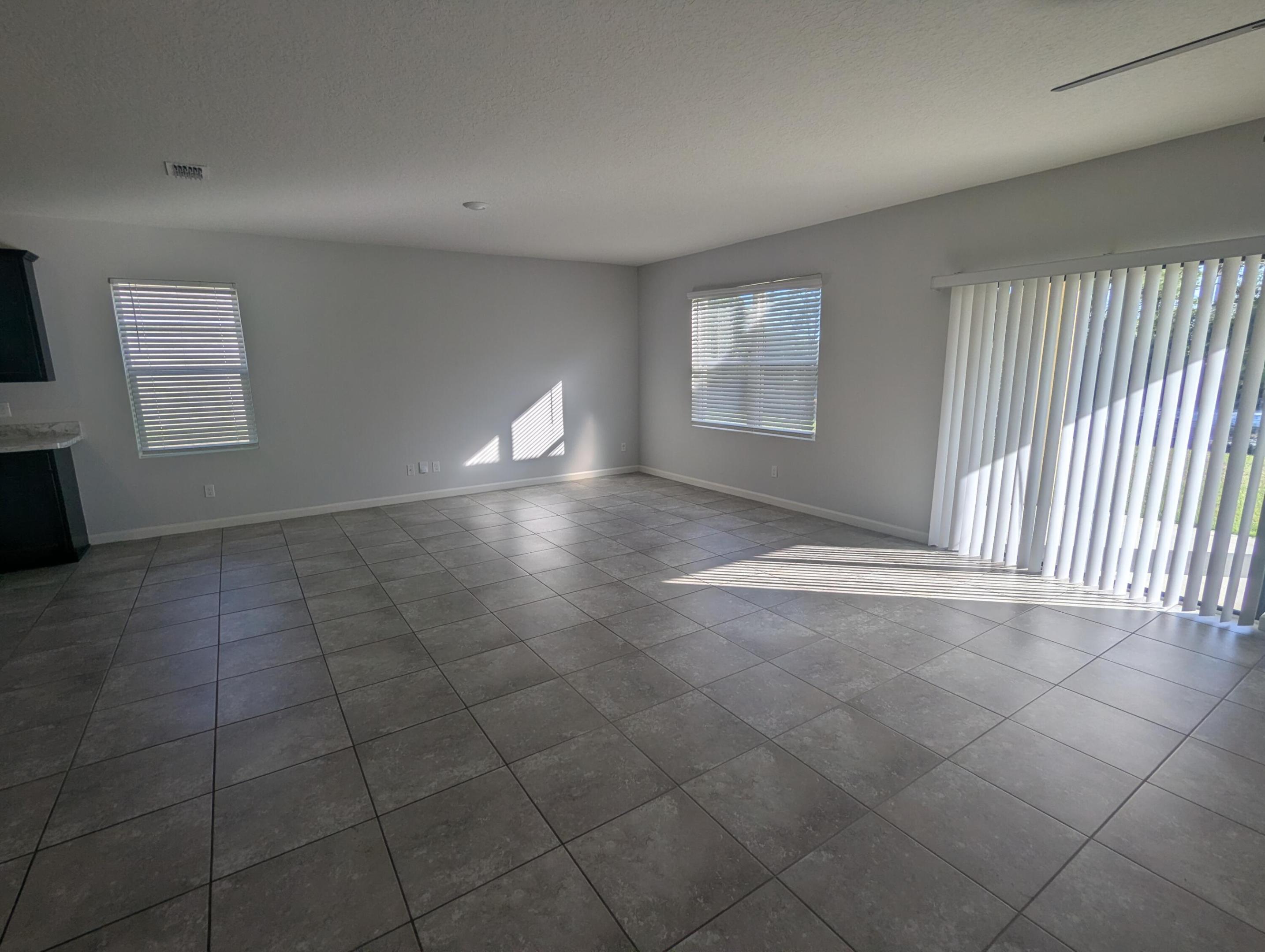 PORT ST LUCIE SECTION 36 - Residential Lease